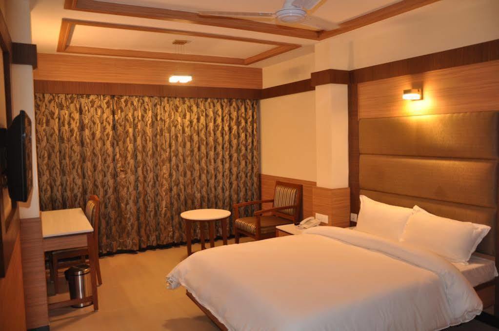 Hotel Sms Grand Inn Vellore Bagian luar foto