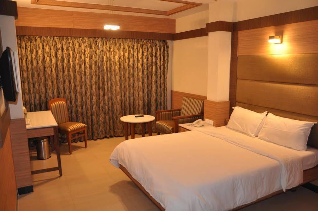 Hotel Sms Grand Inn Vellore Bagian luar foto